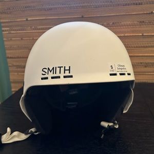 SMITH snowboarding helmet. Size small- 51-55 cm